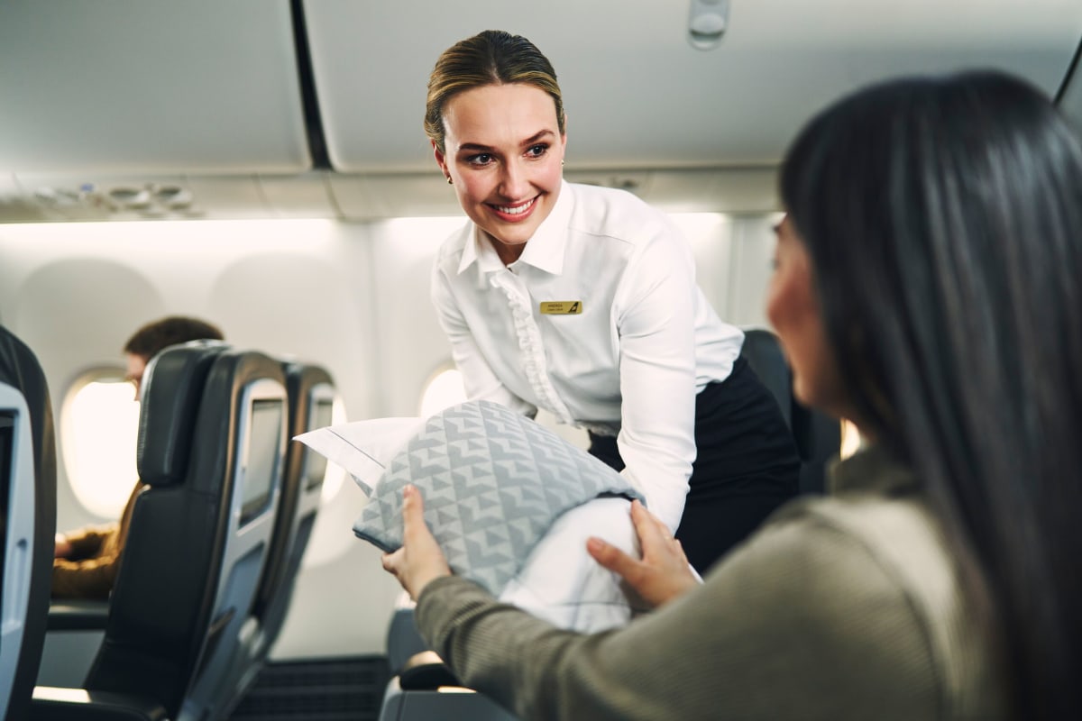 Iceland Vacation Packages | Flight & Tour Deals | Icelandair US