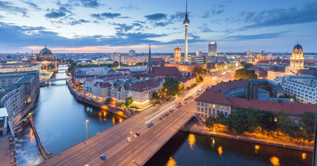 Günstige Flüge und Tickets ab Berlin | Icelandair