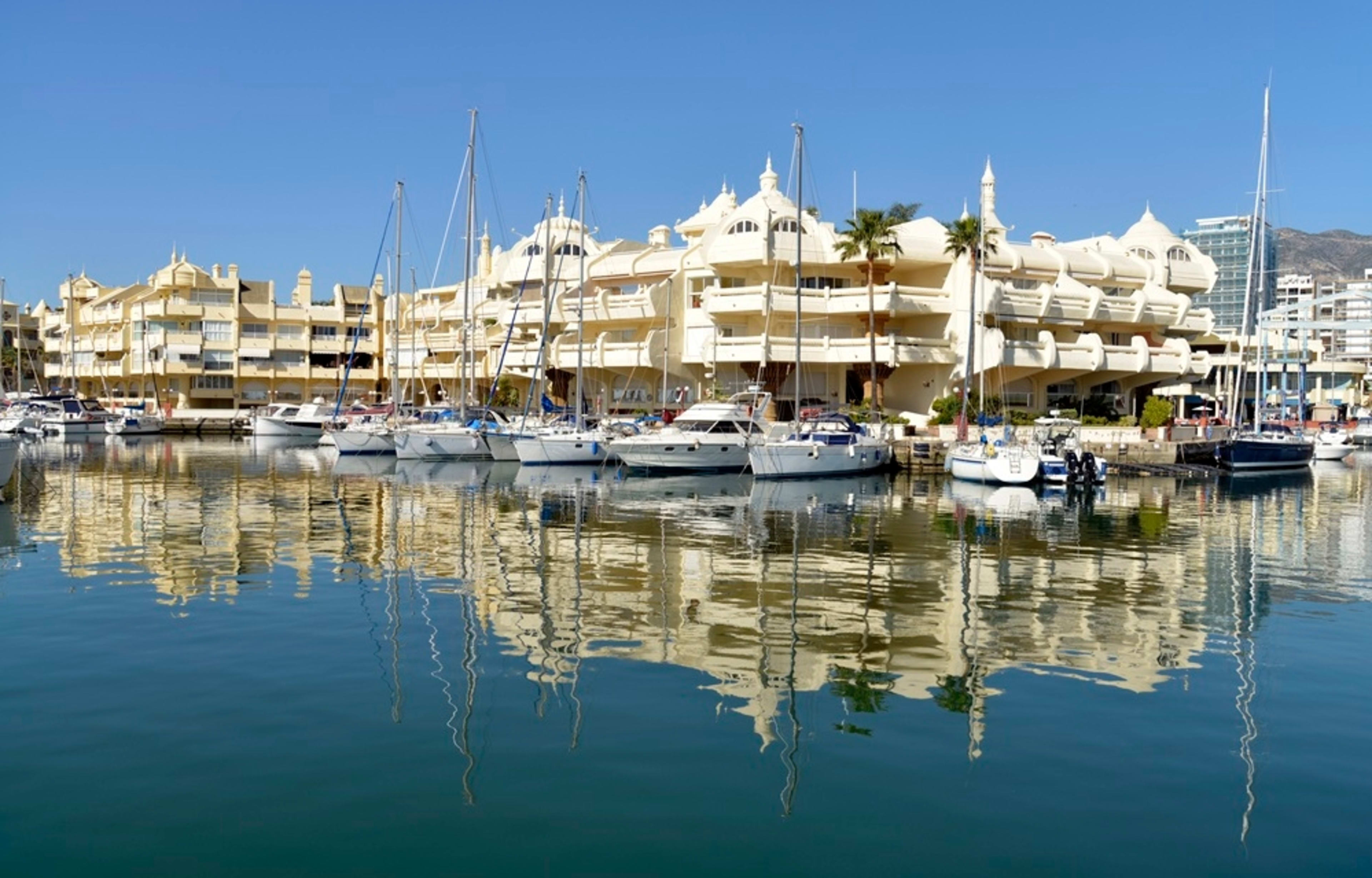 Benalmadena-Puerto Marina snekkjubátahöfnin