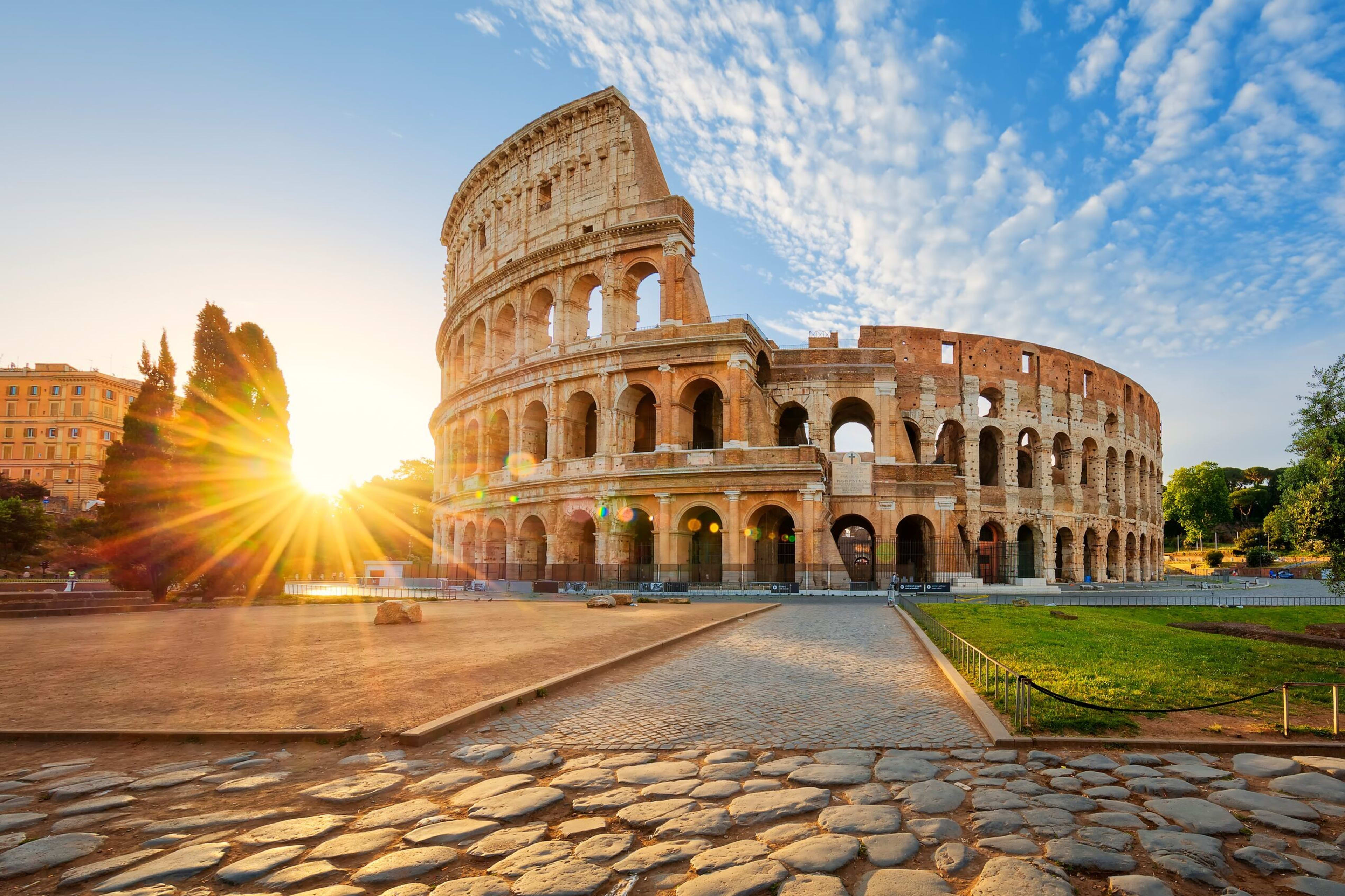 Web_image-Róm_Colosseum_iStock-539115110