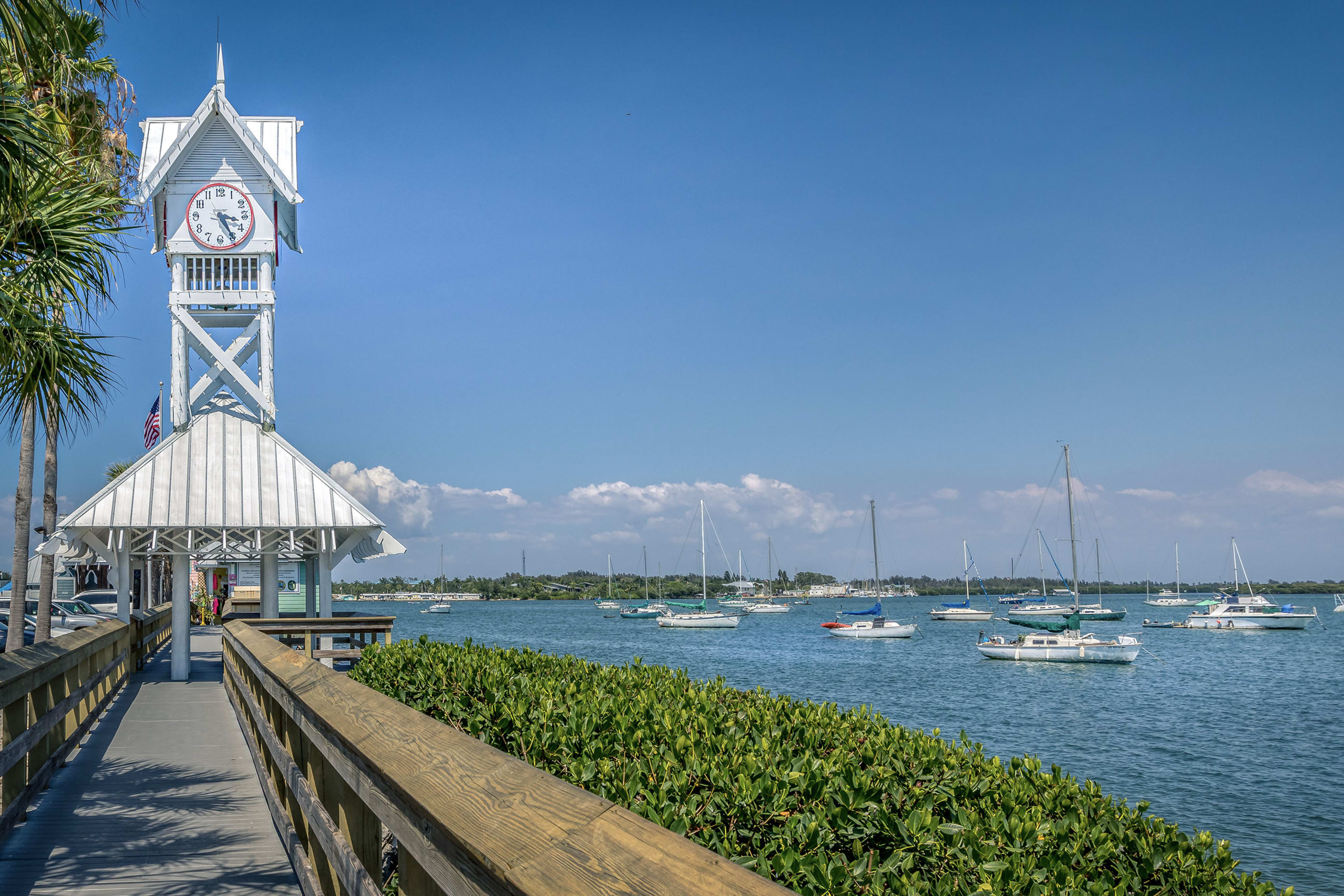 Small boats on Anna maria Island_Florida_Web ready