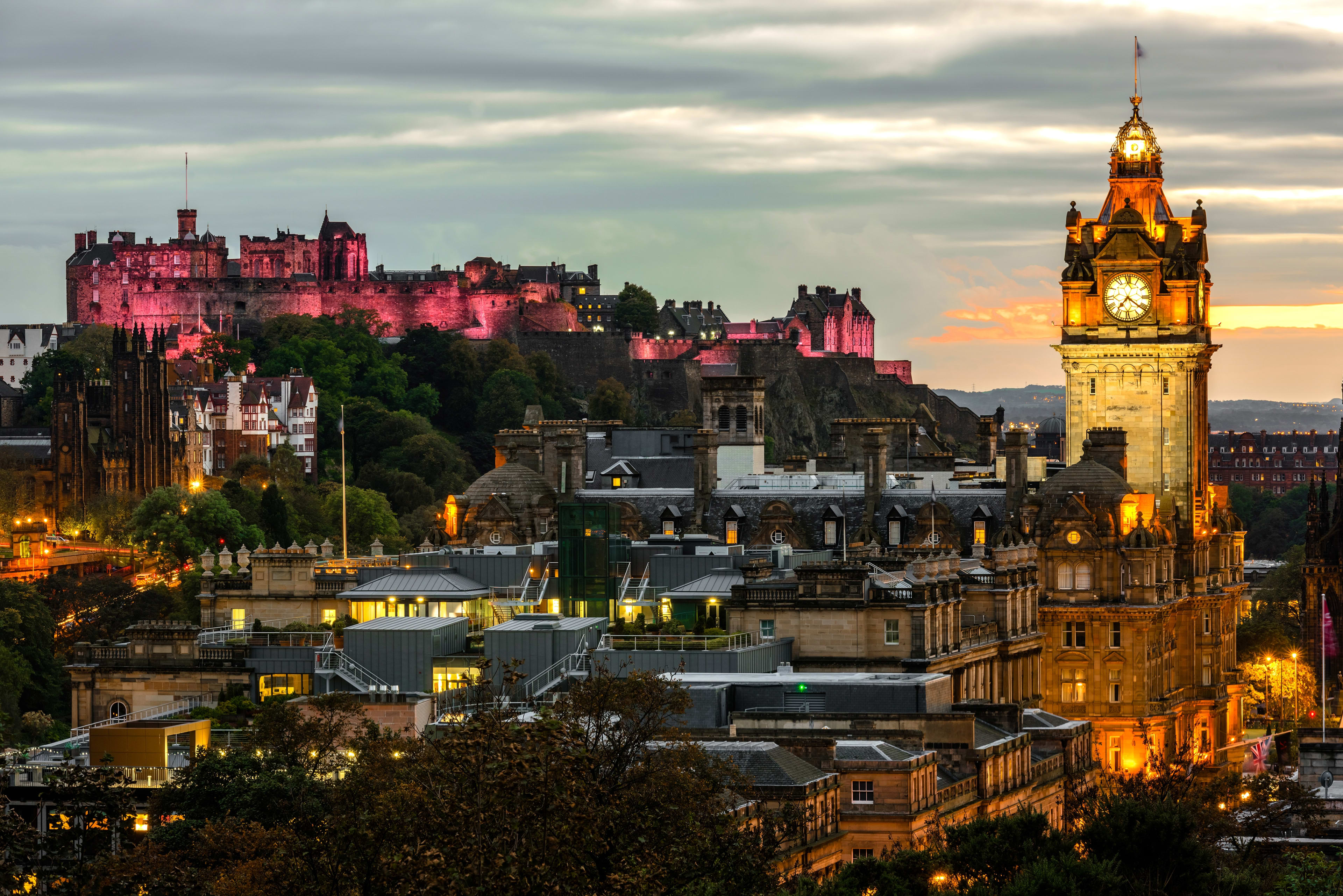 Edinborg_shutterstock_226380031