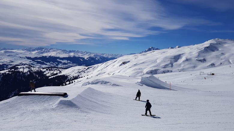Laax_ski_resort_snowboarding_jpg